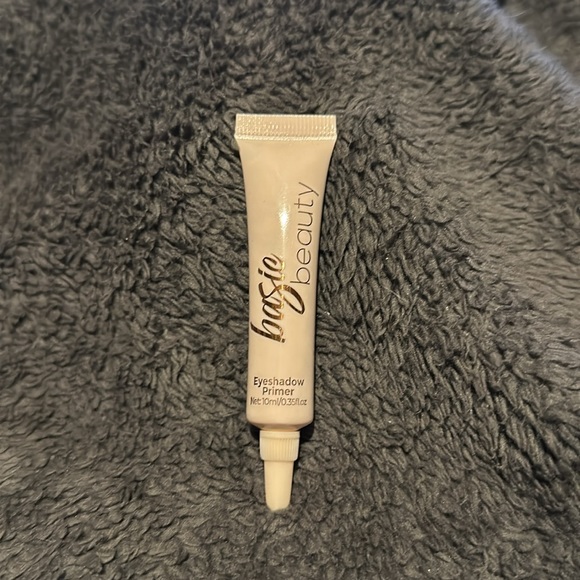 Basic Beauty Eyeshadow Primer - Picture 2 of 2